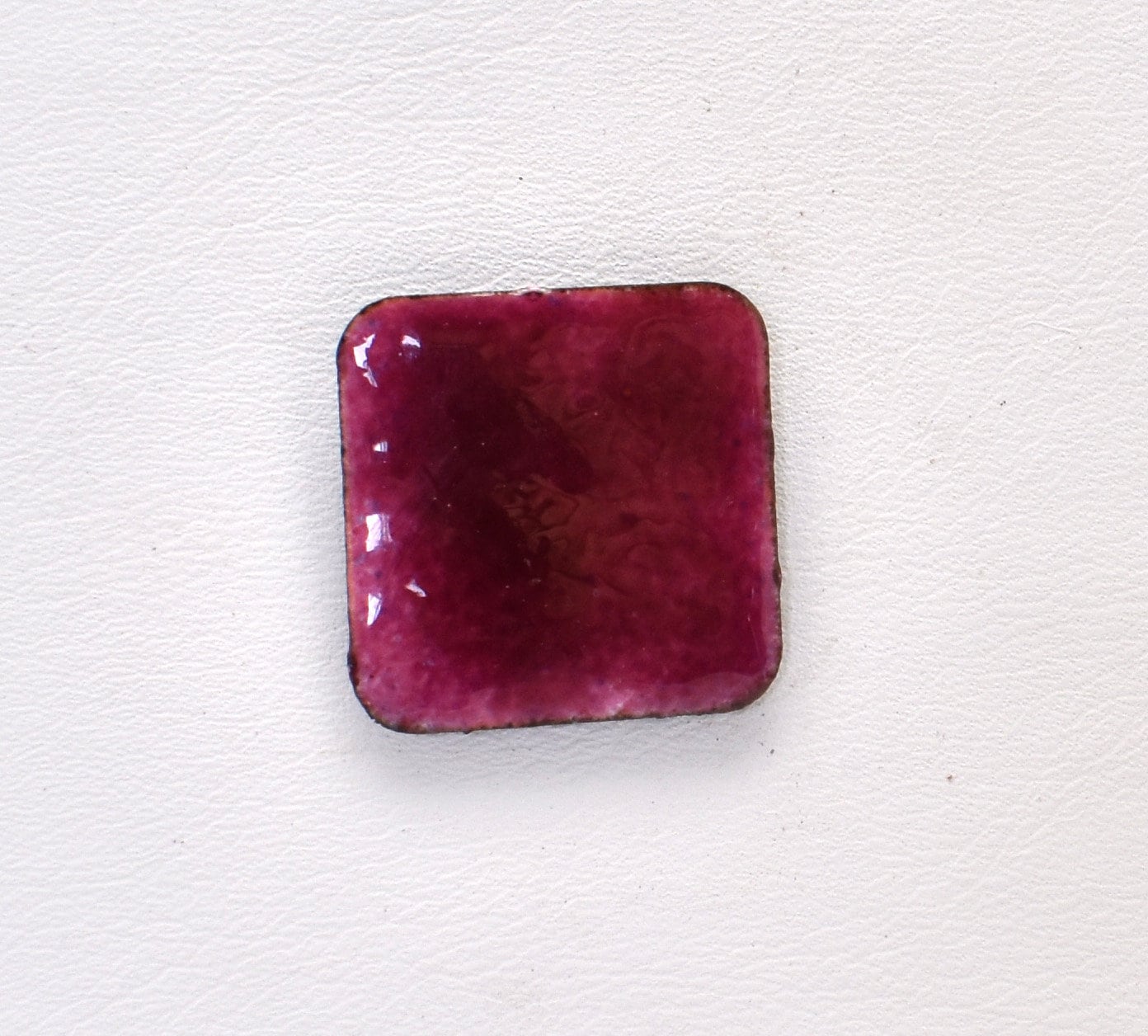 Pearly's Enamel Powder No. 246 Transparent Dark Ruby Pink 3oz. (85gr.) Great for torch/kiln/Cloisonné and Wet Packing Enameling