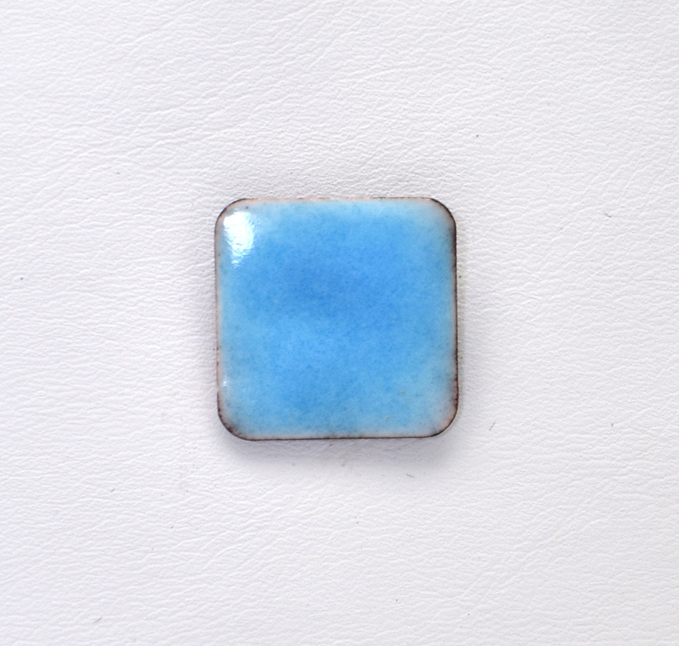 Pearly's Enamel Powder No. 377 Transparent Light Blue 3oz. (85gr.) Great for torch/kiln/Cloisonné and Wet Packing Enameling