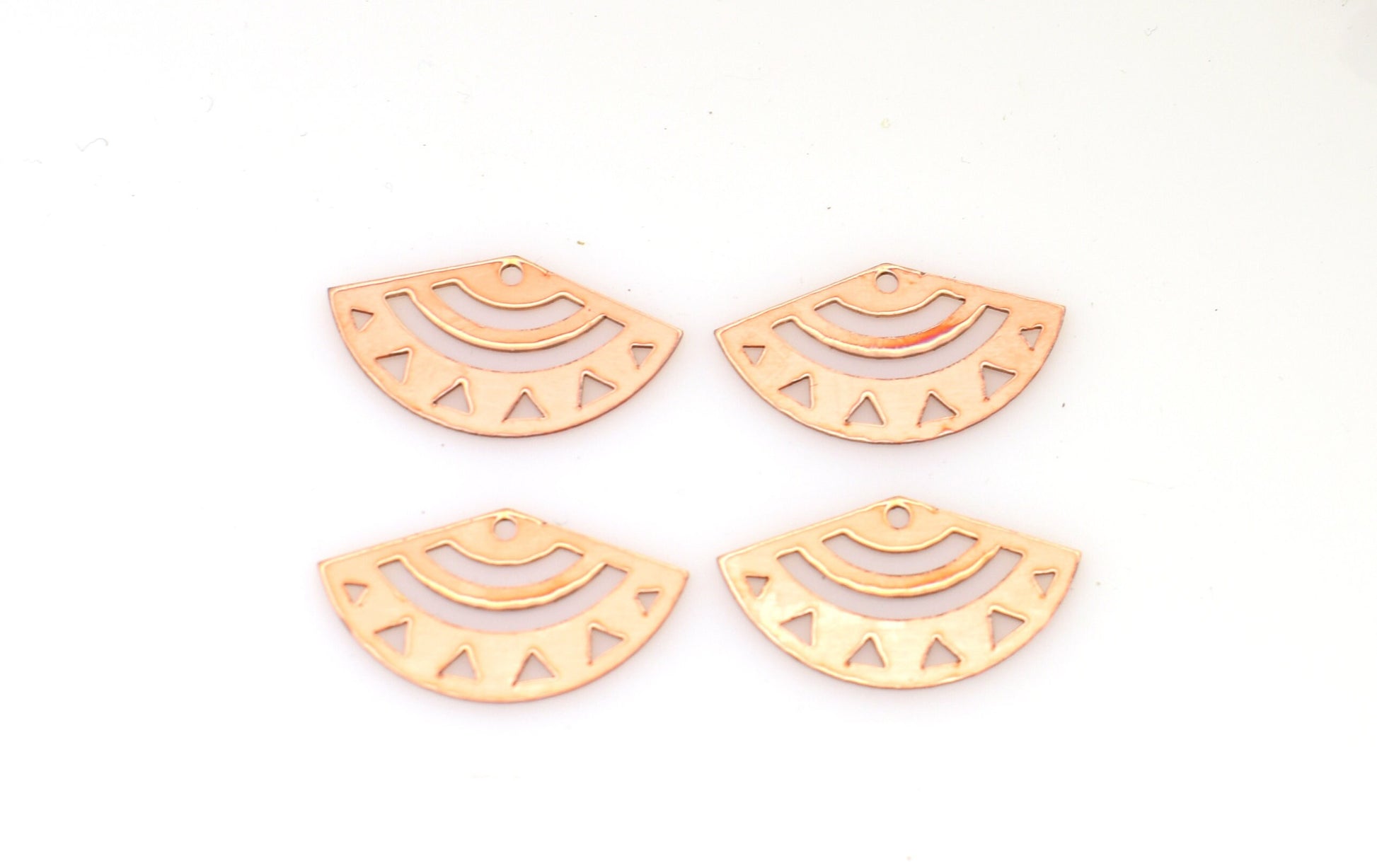 Copper - 381# New - Rounded Triangle Copper blank , stamped enamel , solid copper, stamping blank, personalized copper blank, raw copper