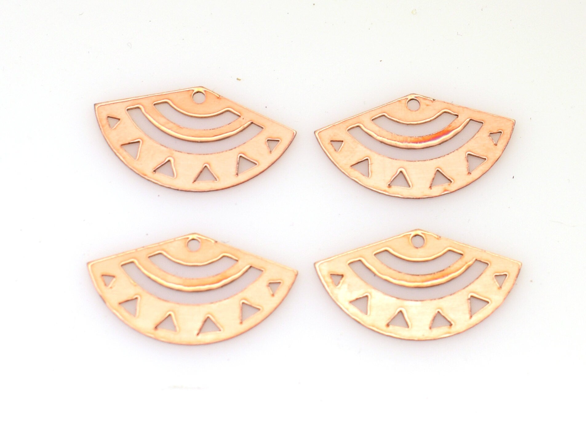 Copper - 381# New - Rounded Triangle Copper blank , stamped enamel , solid copper, stamping blank, personalized copper blank, raw copper