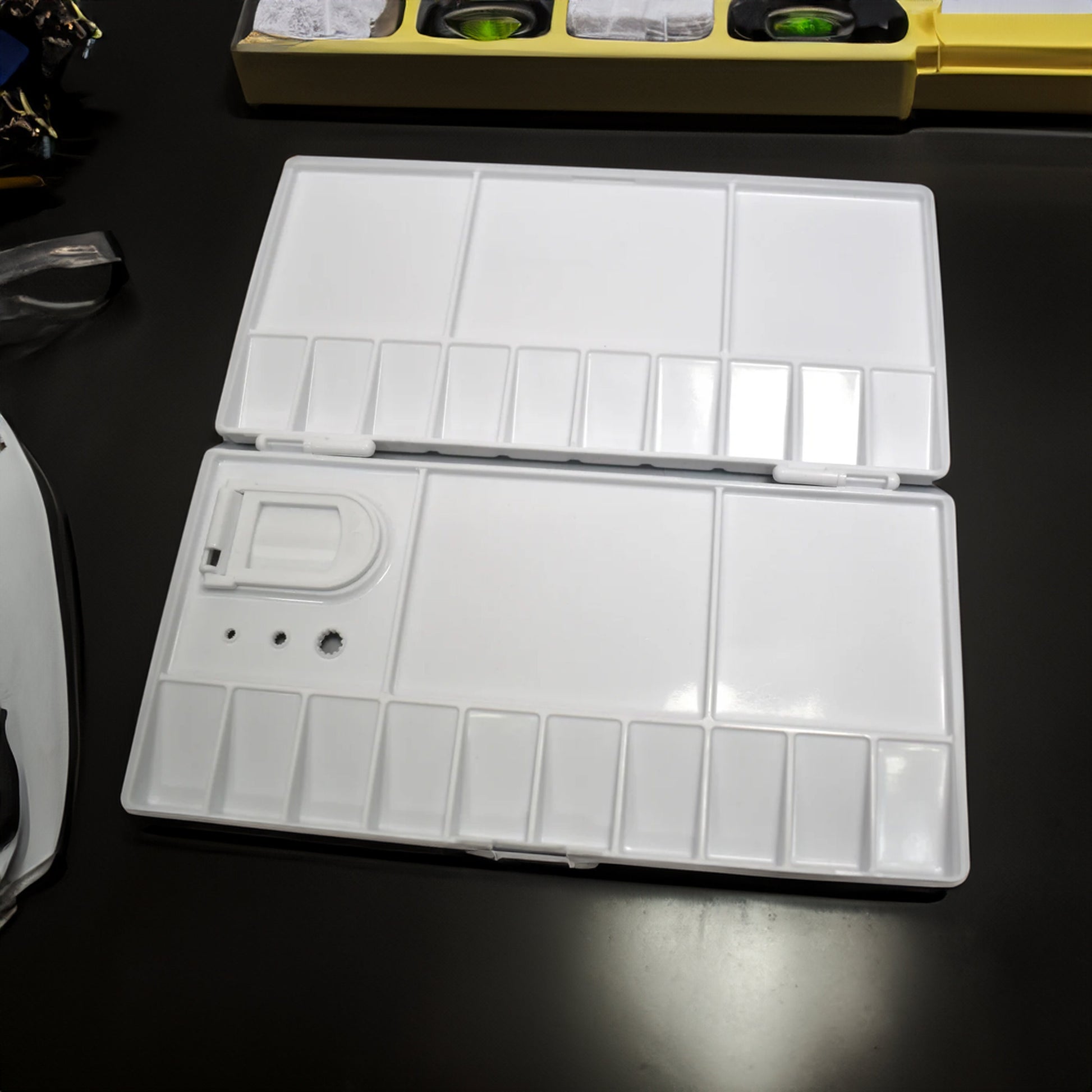 Enameling Supplies Plastic Mixing Palette for Watercolor 25 cells